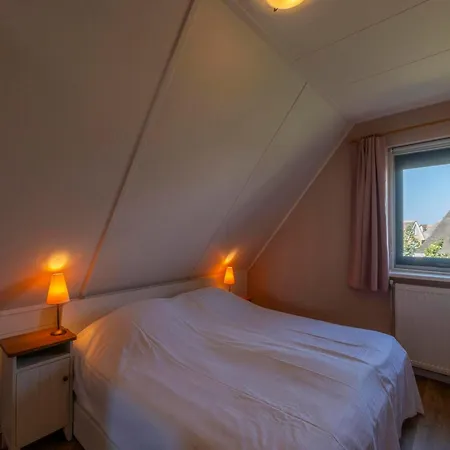 Duynopgangh 47 In Julianadorp For 6-guests Holiday home *