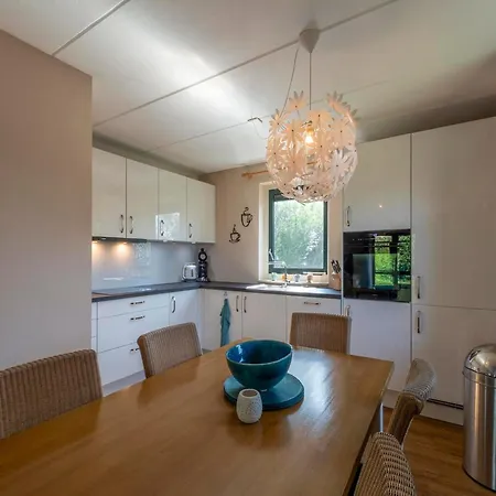Duynopgangh 47 In Julianadorp For 6-guests *
